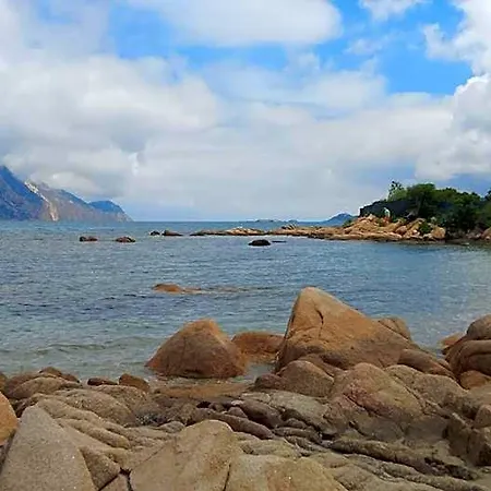 Stefy Porto Taverna Cala Ghjlgolu Villa Monte Petrosu
